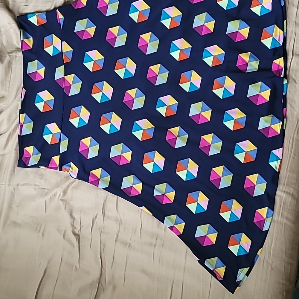 Knee-length A-line skirt